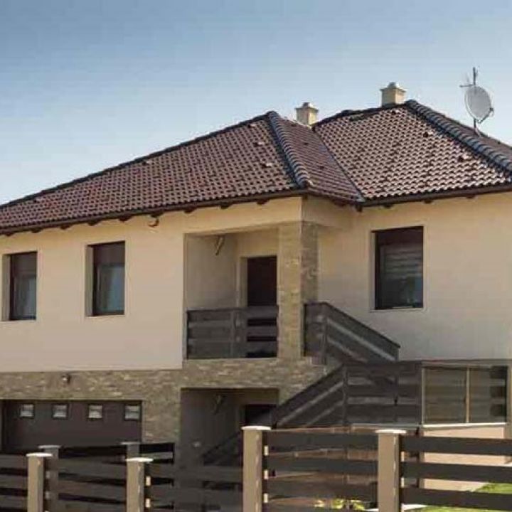 újHáz Standard Szegélycserép jobb Colorsystem kakaóbarna