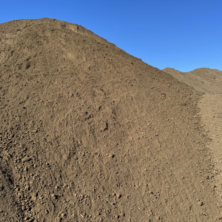 Ömlesztett Termőföld rostált