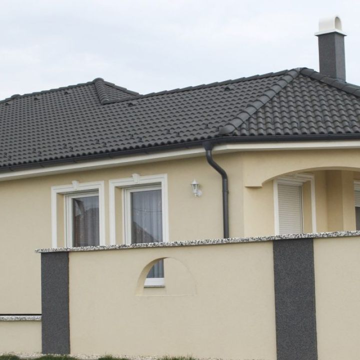 újHáz Standard Félcserép Colorsystem antracit