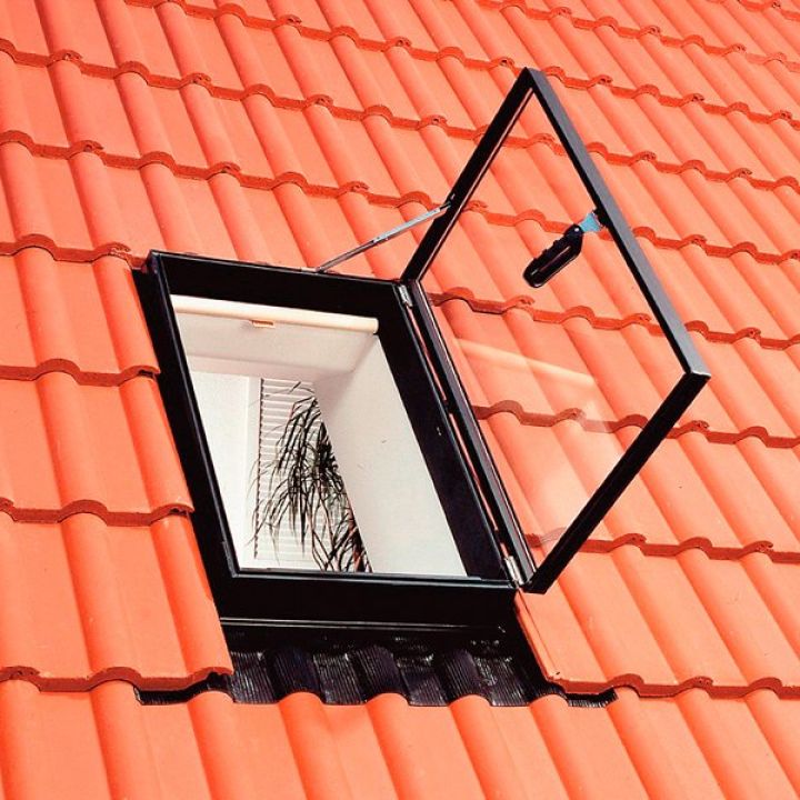 Creaton Tetőkibúvó ablak antracit 65x65 cm