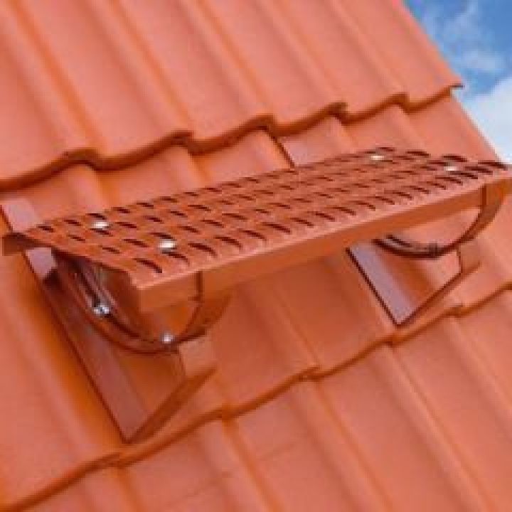 Tetőtartozék fém járórács garnitúra 25x50 téglavörös